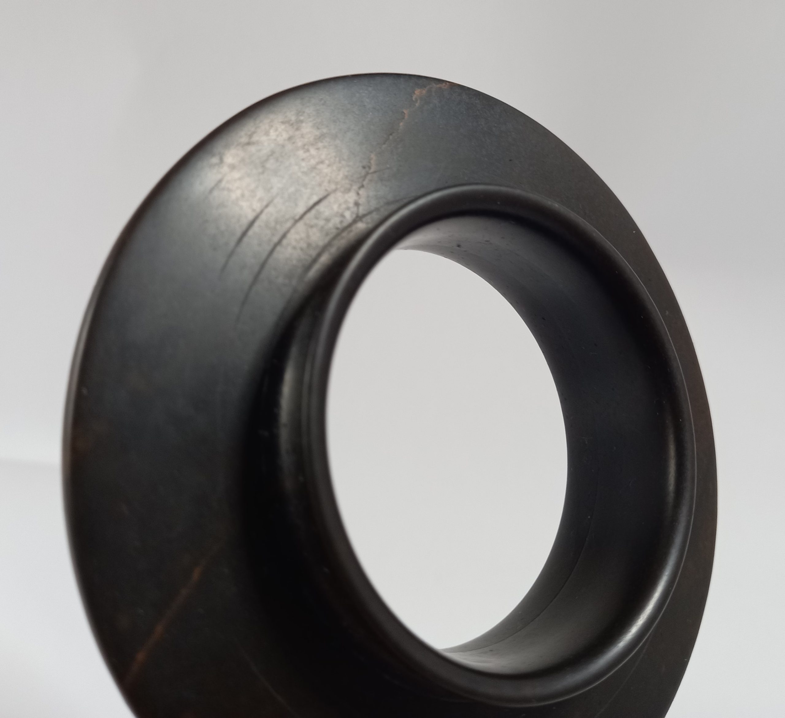 Black collar Bi 墨玉領璧