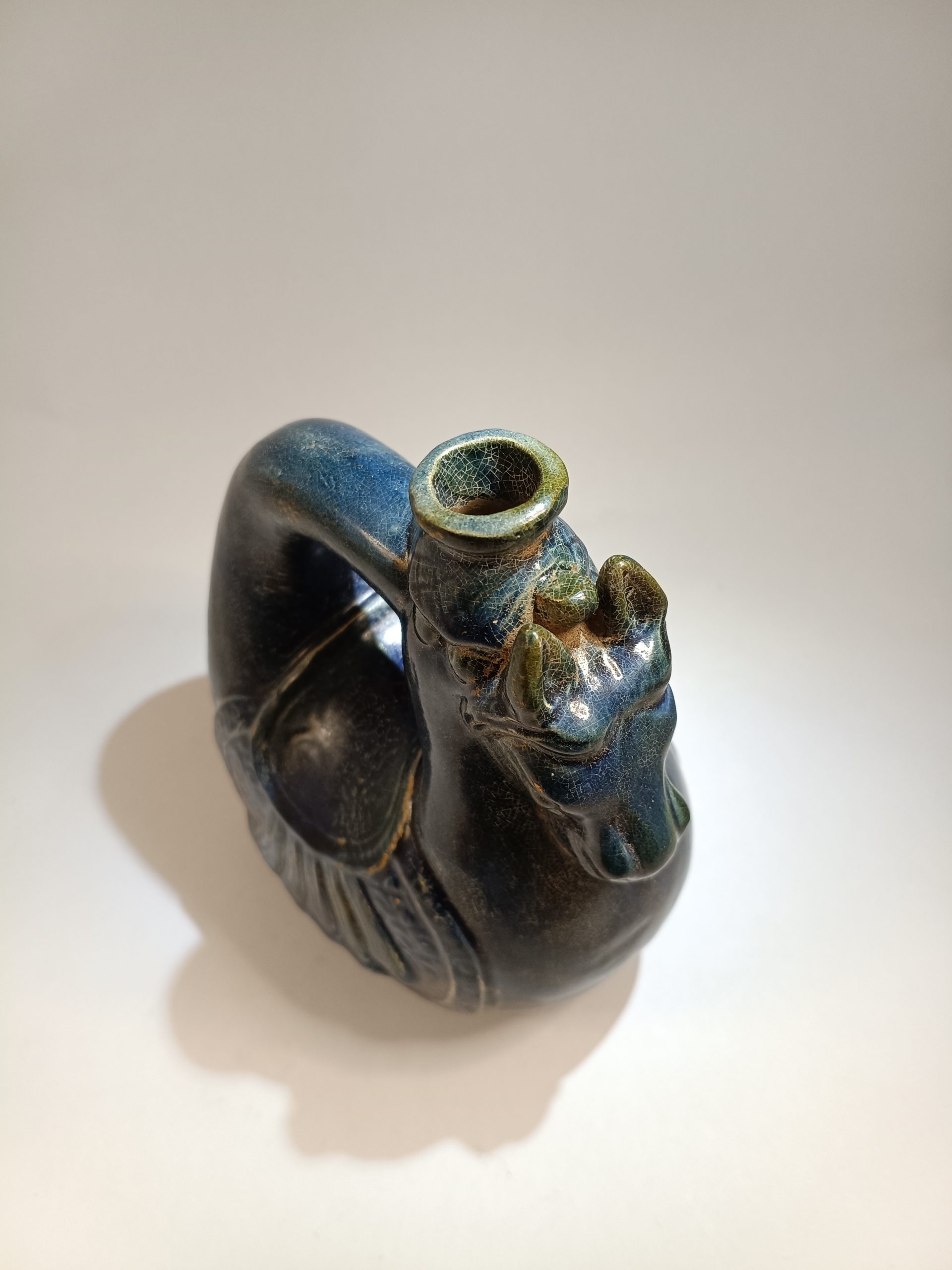 唐藍釉馬頭壺 Tang blue horse vase - Image 2