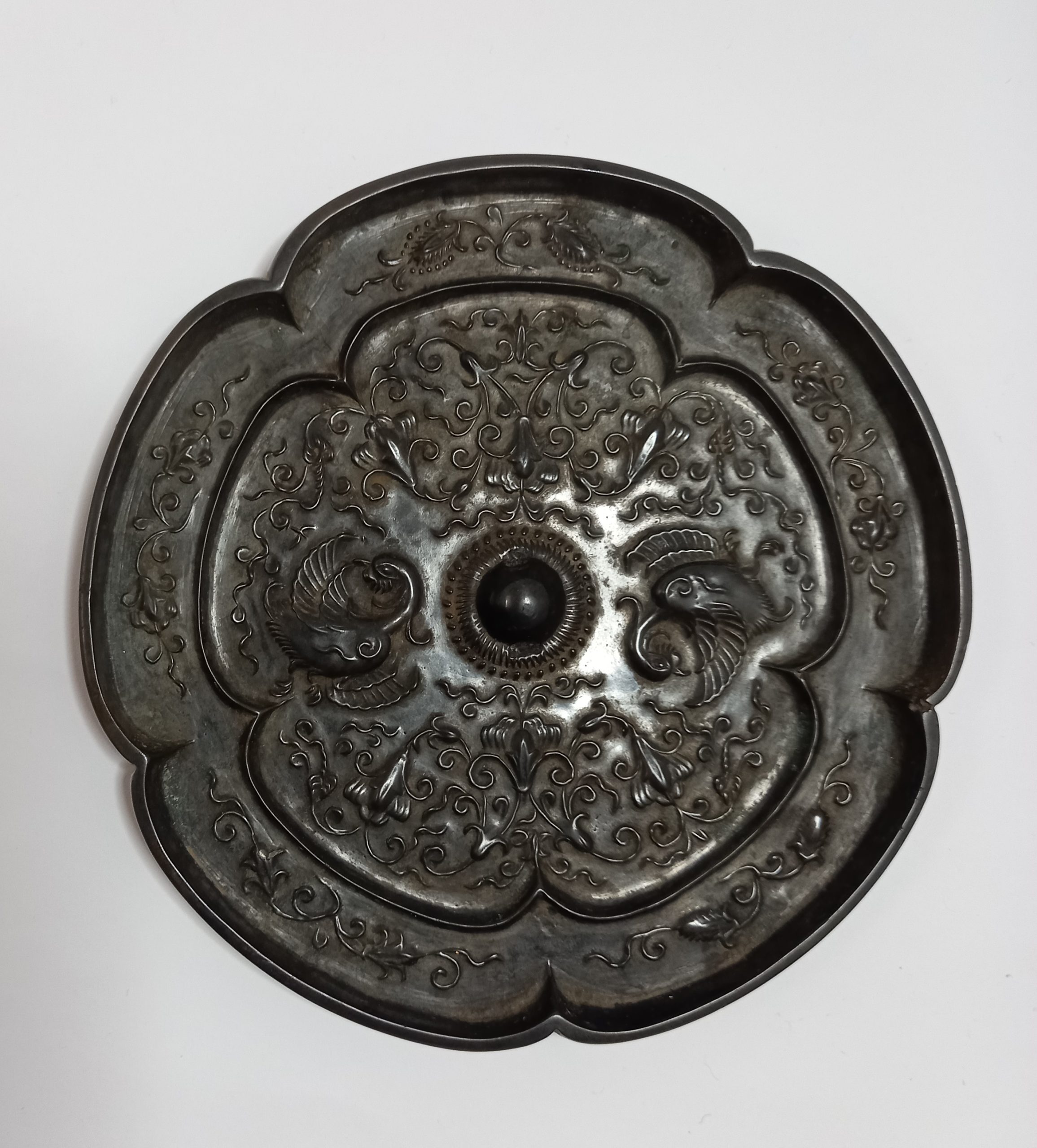 唐雙鳳銅鏡 Tang Bronze Mirror - Image 2