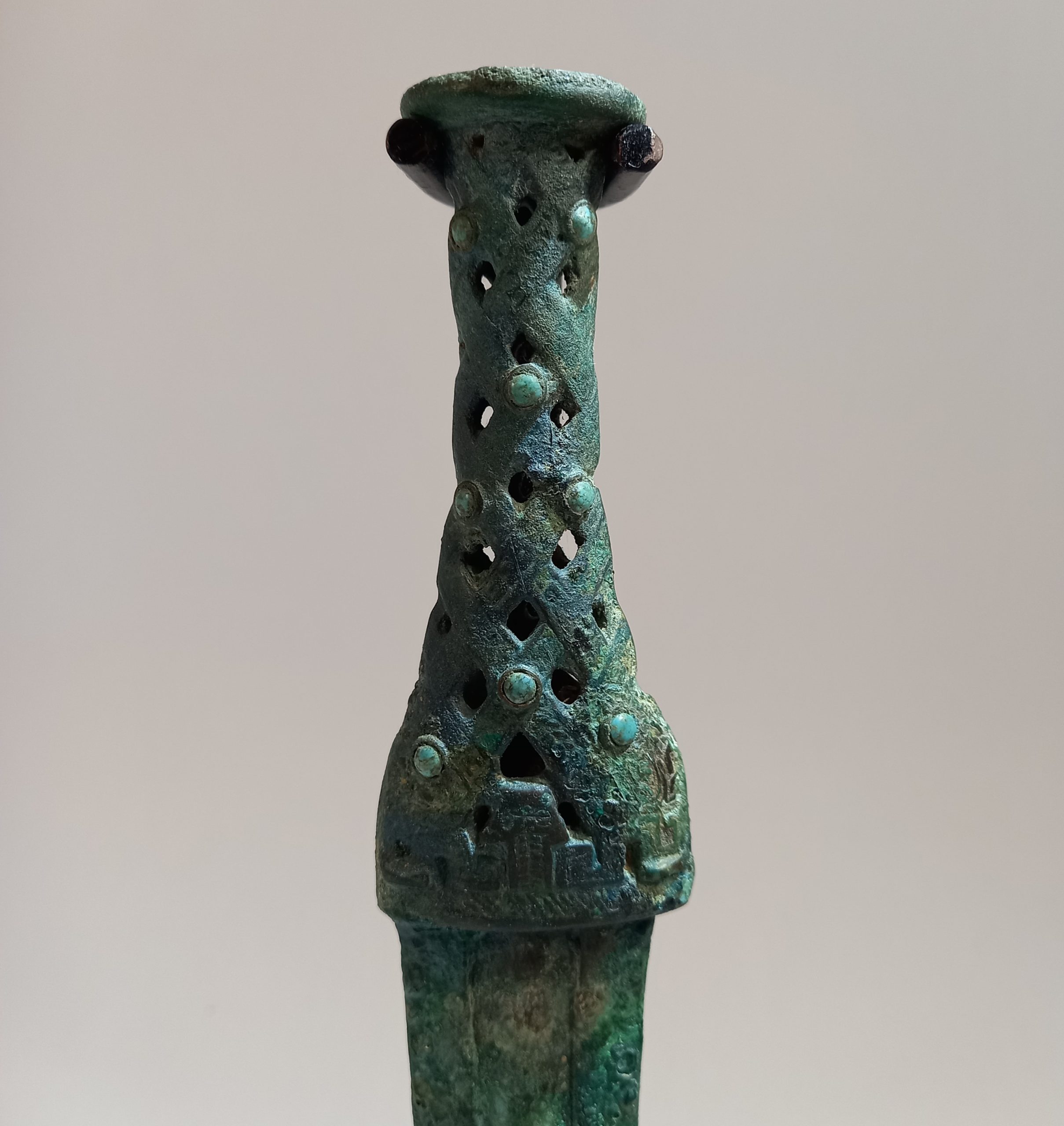 Bronze turquoise dagger 鑲玉綠松石匕首 - Image 4