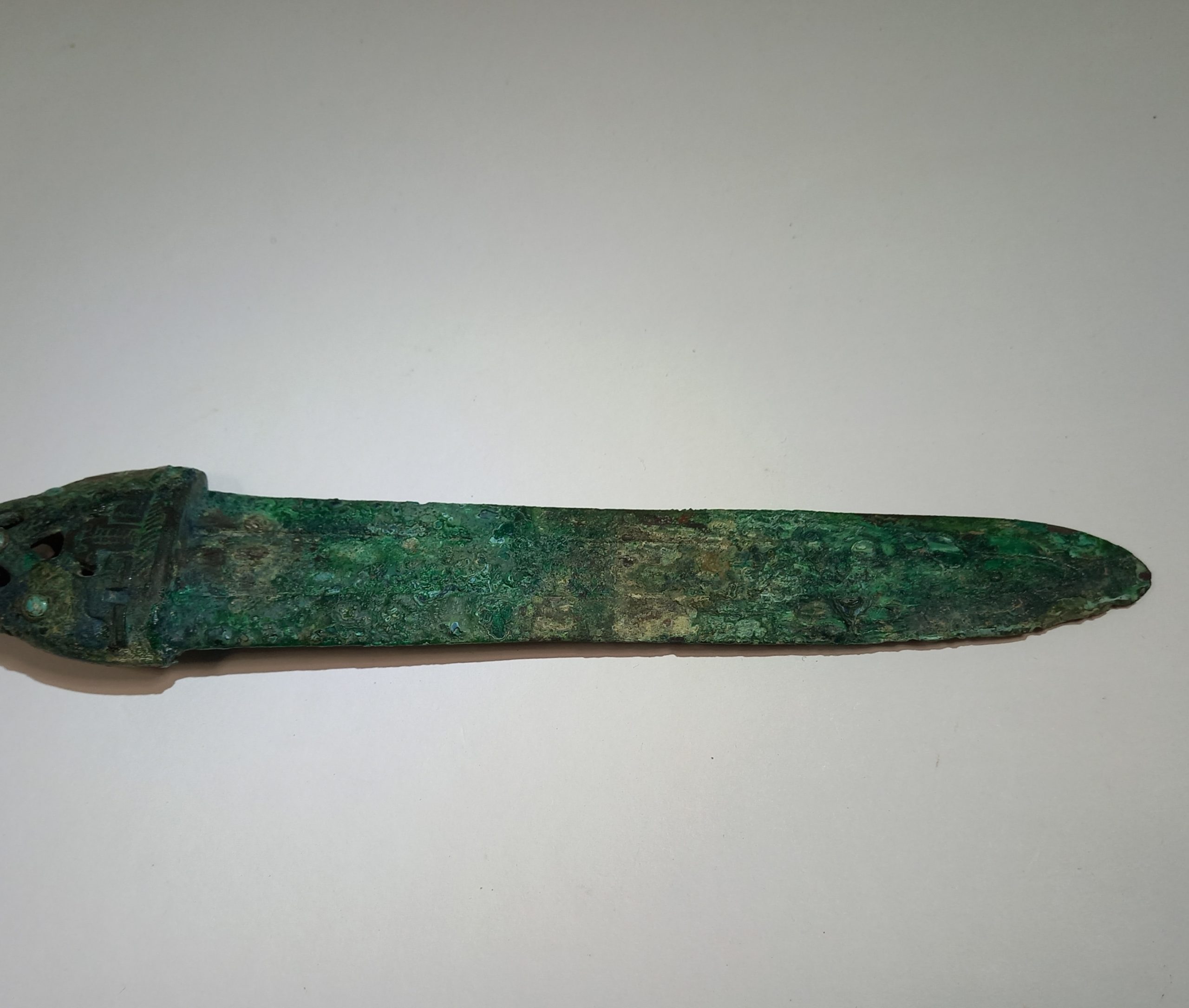 Bronze turquoise dagger 鑲玉綠松石匕首 - Image 5